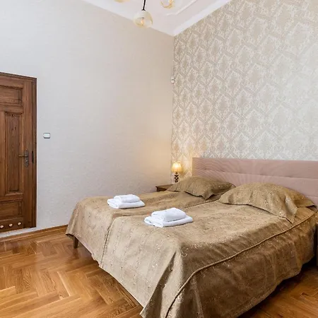 Apartmán Location To Explore Spacious 105m2 *