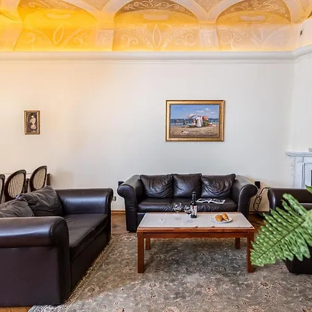 Location To Explore Spacious 105m2 *