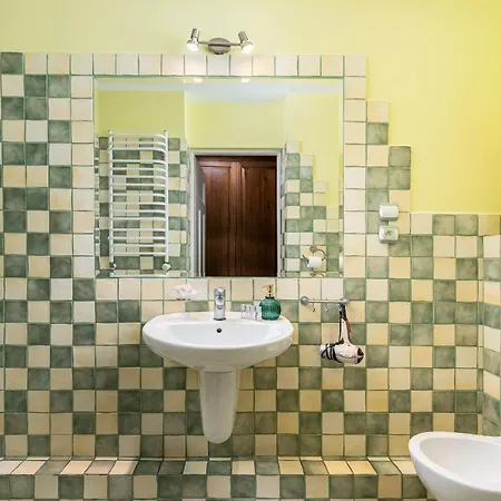 Location To Explore Spacious 105m2 *