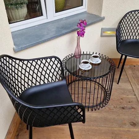 Location To Explore Spacious 105m2 *