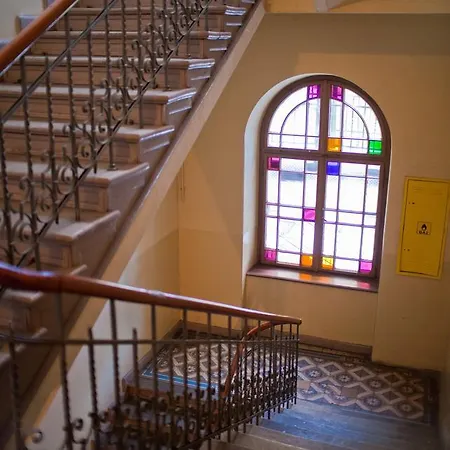 Location To Explore Spacious 105m2 *