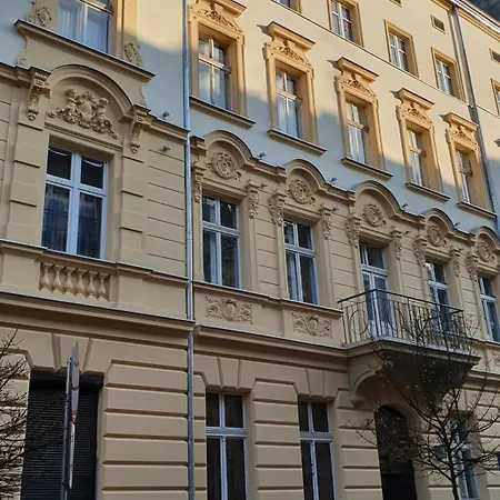 Location To Explore Spacious 105m2 Apartman *