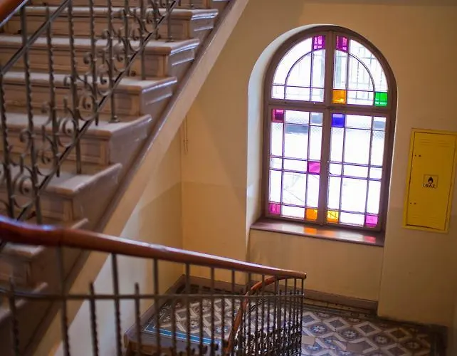 Location To Explore Spacious 105m2 *