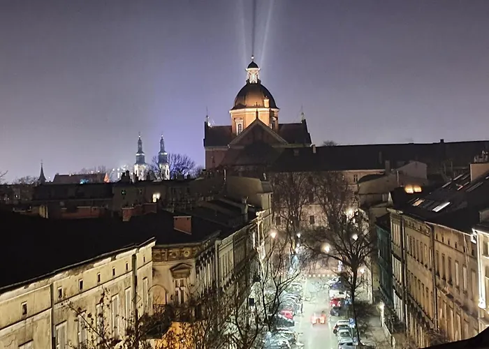 Location To Explore Spacious 105m2 * كراكوفيا