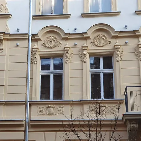 Location To Explore Spacious 105m2 Διαμέρισμα